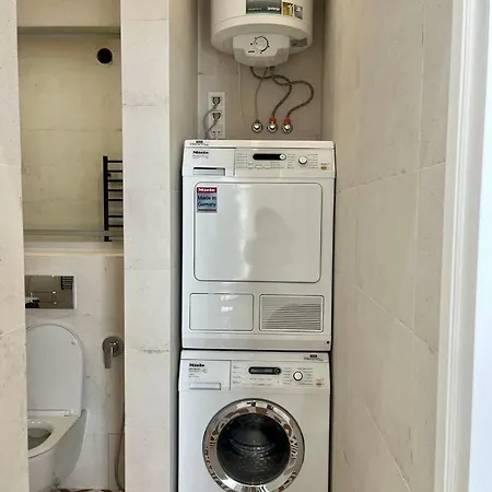 Modern In The Old Town Apartment